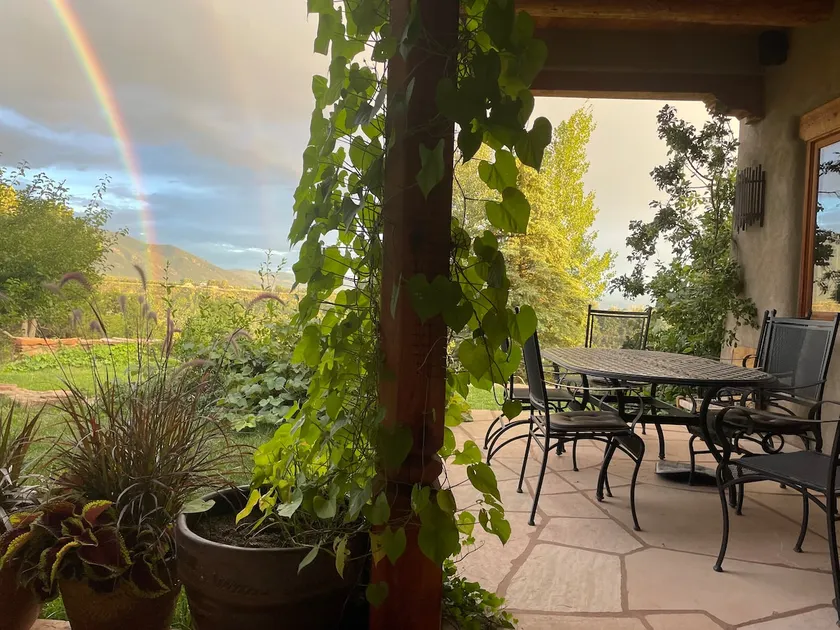 Crows Nest at Winsor Castle*15 min to Ski or Taos - Image 1