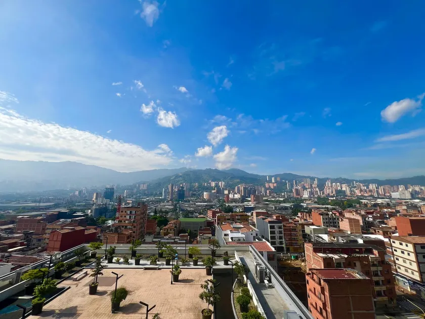 Beautiful and cozy apst in the heart of Itagüí - Image 1