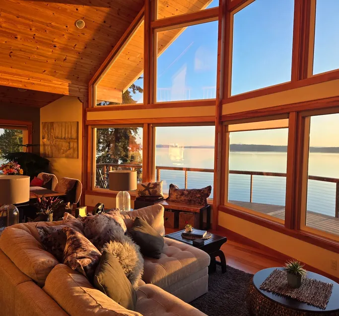 Luxurious Beach House at Paradise Bay - Image 1