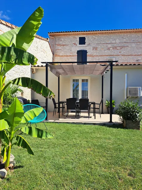 Le Domaine Vesque.Le COSY - Image 1
