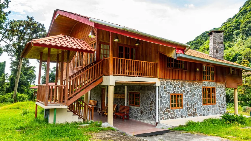 Big Cabin in Cerro Punta | 6BR, Fireplace, Hiking - Image 1