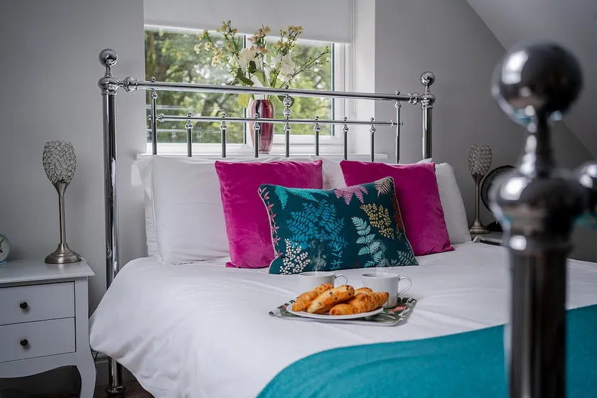 Stylish-Stays Covert Cottage, Fleet Stylish Cottage, Parking, Patio, Dog Friendly, EV - Image 1