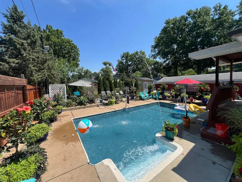 Spacious Home - Heated Pool Open - Amenity Packed - Image 1