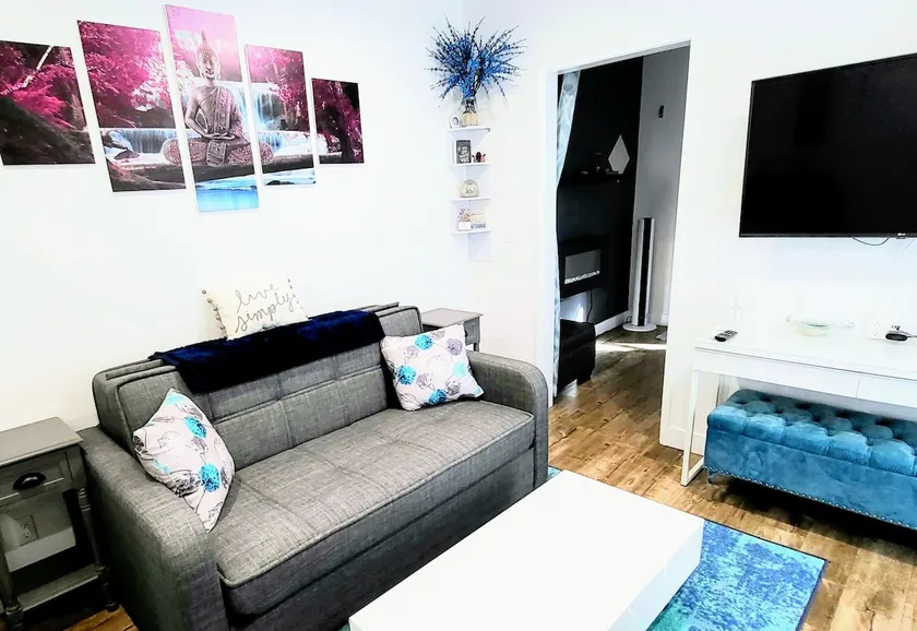 Cozy Little Zen Den - Image 1