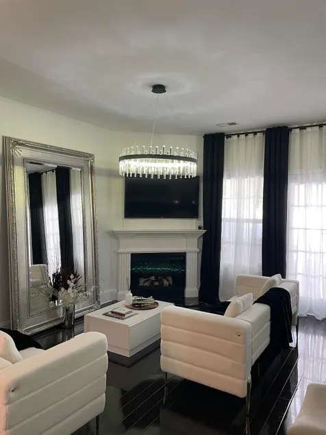 The Elegant, King beds, near Chateau Elan - Image 1