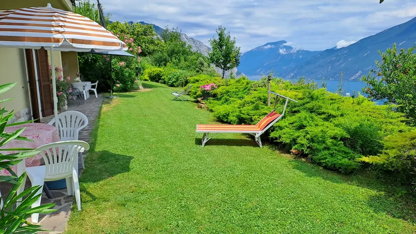 Paradise Garden & View - Image 1
