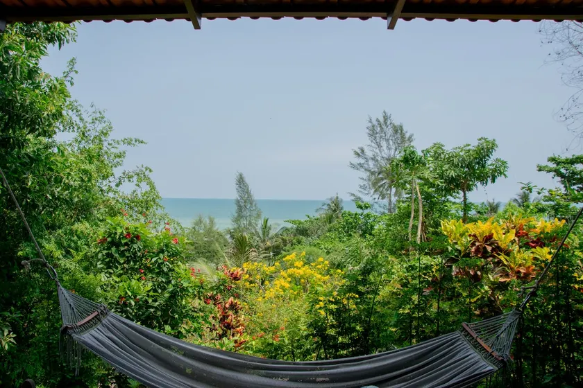 Cozy beachfront hideaway: Aurora Point! - Image 1