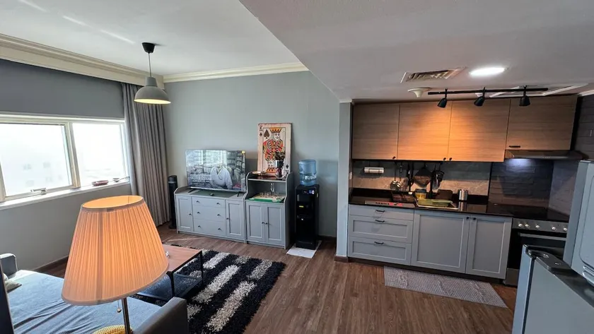 Radiant 1BHK with Housekeeping (Angle Seaview) - Image 1