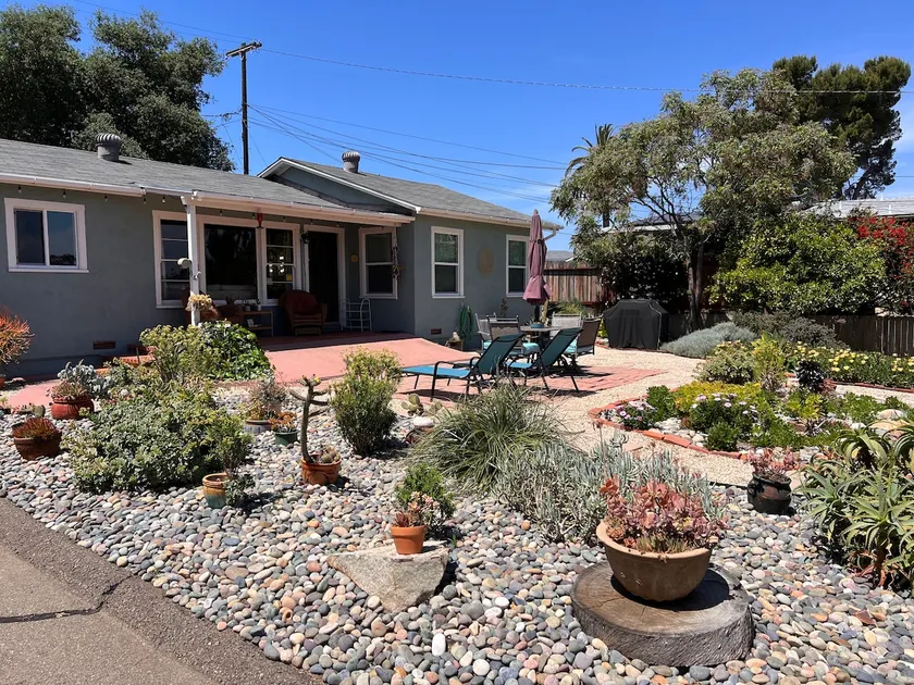 Vista Village Retreat - Image 1