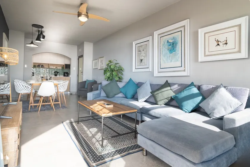7 The Bay - Ballito Beachfront Apartment - Image 1