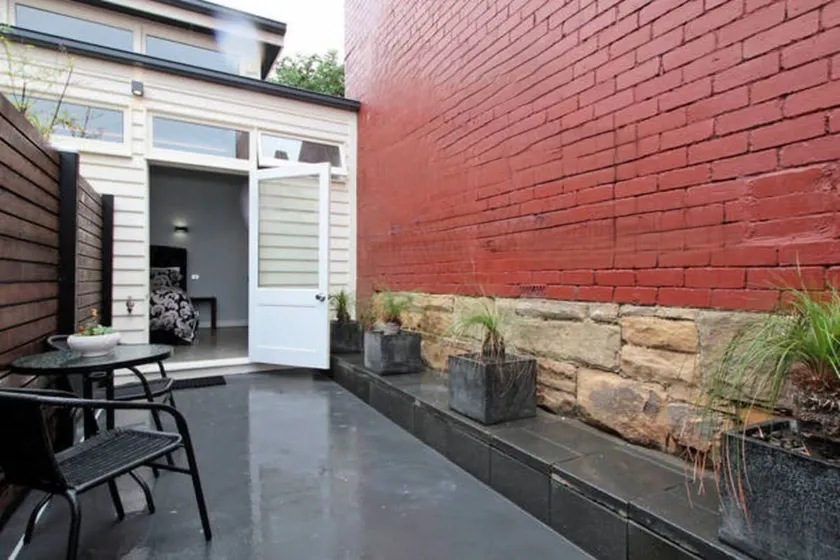 Central Hobart Glebe Studio Apartment+free carpark - Image 1