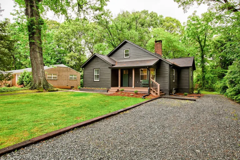 The Brookwood | Chef's Kitchen, Loft, Sleeps 11 - Image 1