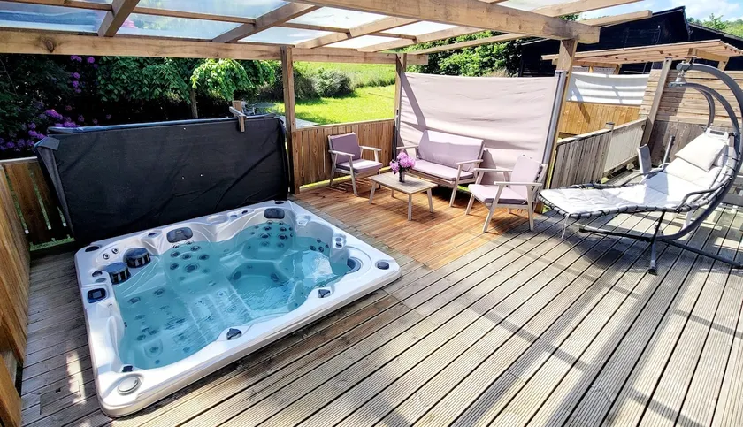 MOUNTAIN-LAKE & SPA**** (private hot tub) (NEW) - Image 1