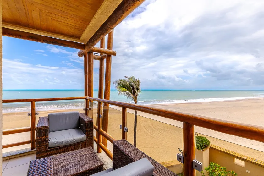 Boutique, Ocean View, Varandas do Mar Apt 205. - Image 1