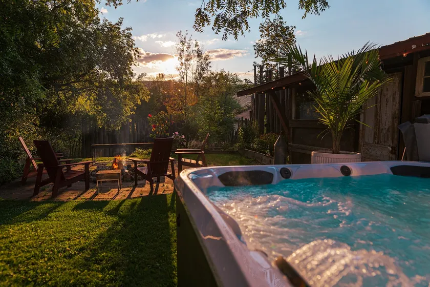The Post Office Motel & Spa in the ❤️ of Kimberley - Image 1