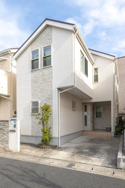 Close to Disney! Spacious 4LDK for up to 10 people | Detached house with parking - Image 1