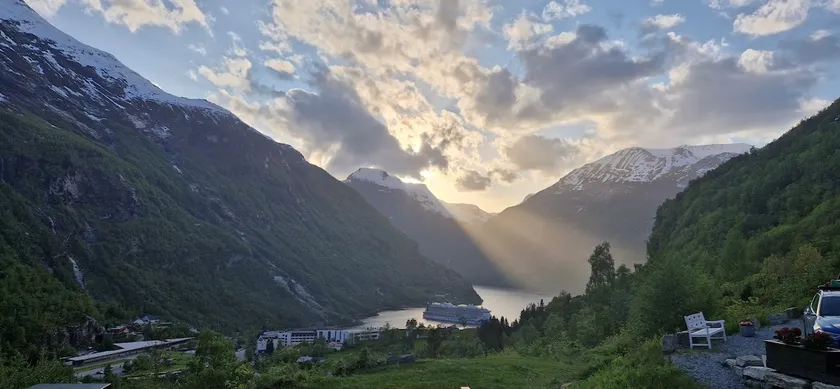 Geiranger city center; Timber house with panoramic views. - Image 1