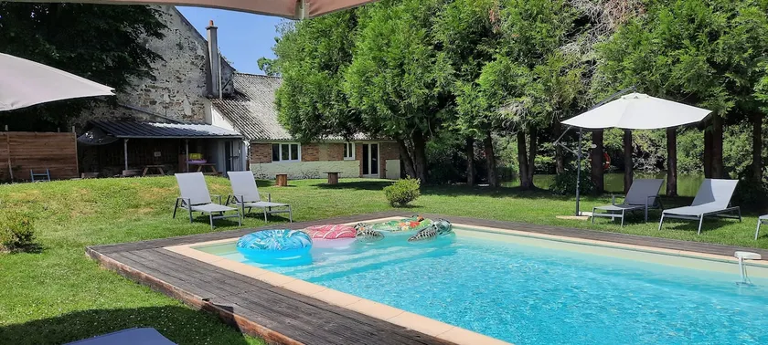 Large gîte with pool/1 hour from Paris/10 people - Image 1