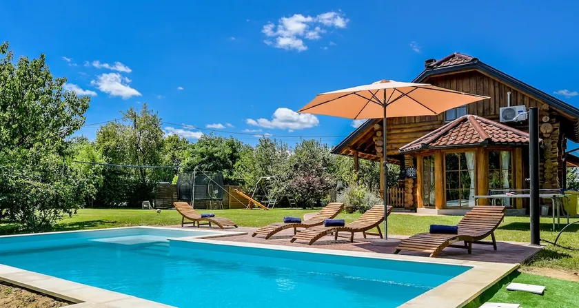 Lješnjaka House I Pool House with Sauna (5+0) - Image 1
