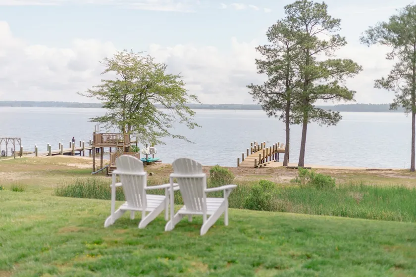 Holly Bluff Bungalow - Image 1
