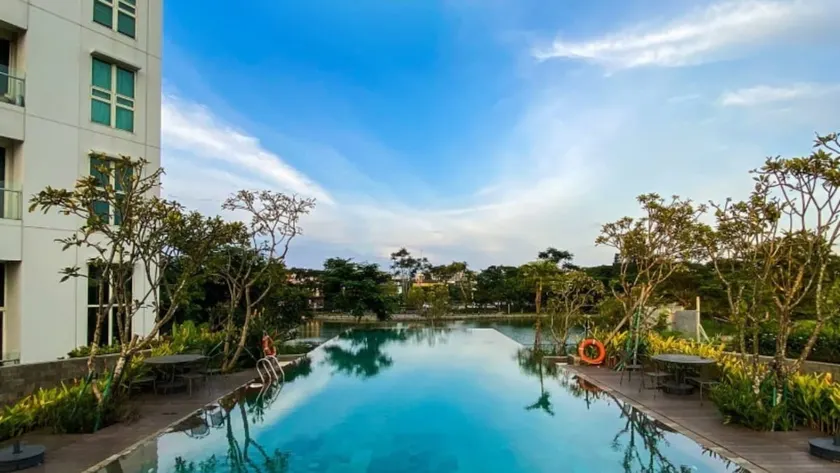 A sky garden unit at Citra Lake Suites, Jakarta - Image 1