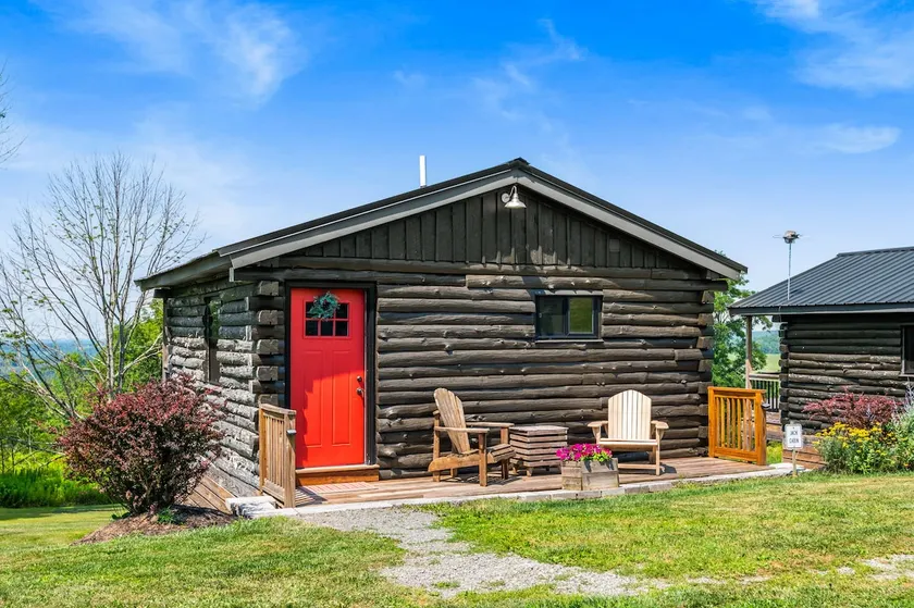 Jack Cabin Modern Cabin for Families Close to Skiing with Hot Tub and Firepit - Image 1