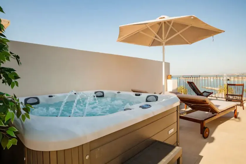 V77 Seafront Leto Suite with roof top hot tub. - Image 1