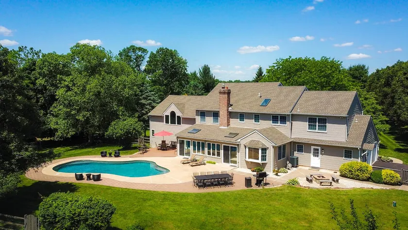 Over 10 Acres In Bucolic Bucks County w/Pool! - Image 1