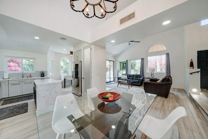 Island Breeze Oasis - Image 1