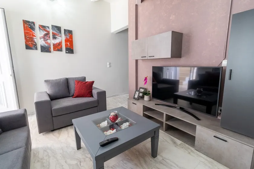 Renas House 2 - Image 1