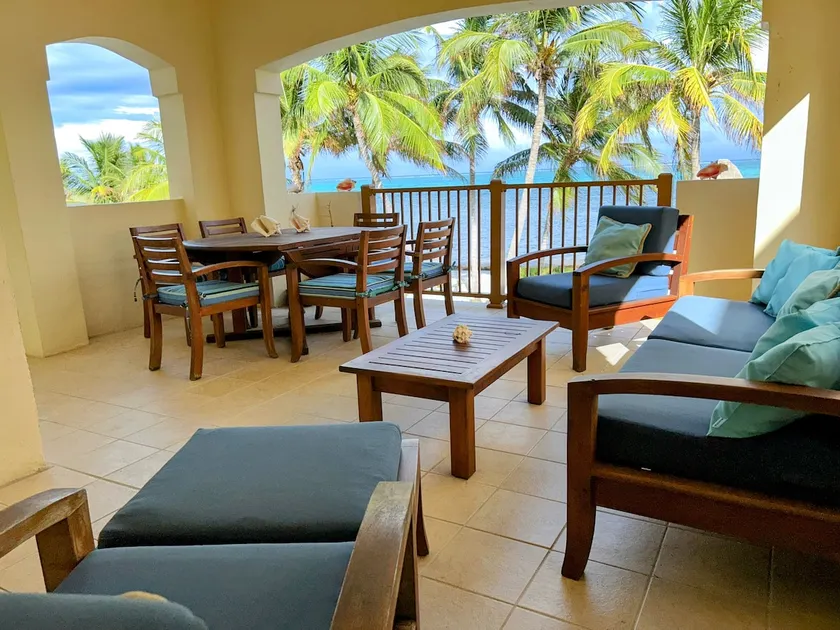 Island Escape! Spacious 3BR Pool & Caribbean Views - Image 1