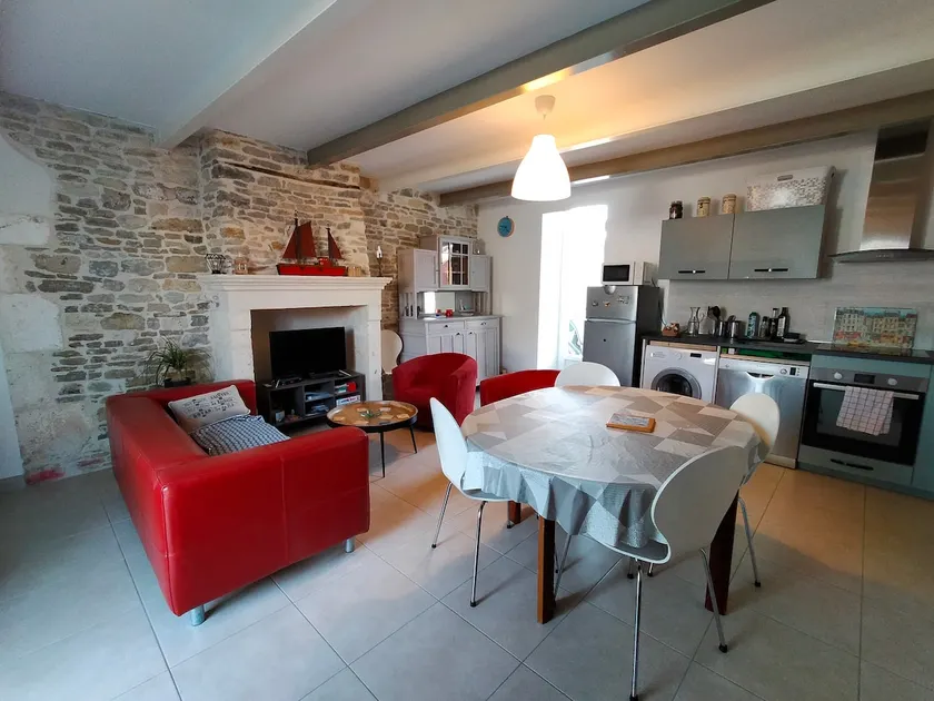 F3 accommodation renovated in sea stones + garden - Image 1