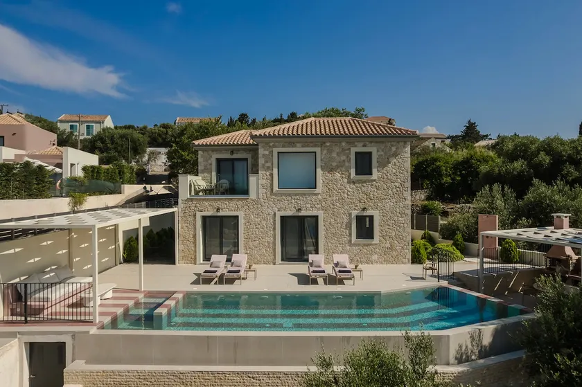 Majestic Stone Villa Sea View Pool - Image 1