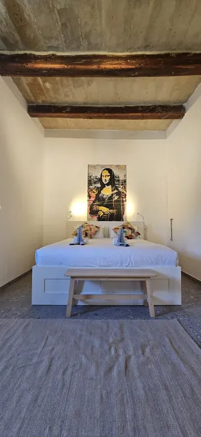 Gunlayer apartments - Flat 3 - Image 1