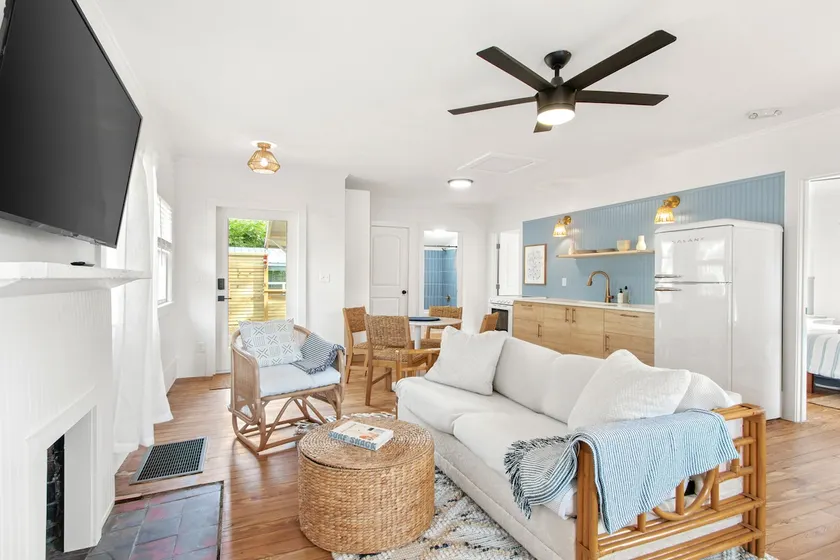 1920s Coastal Cottage | Walk to Amp & Downtown - Image 1