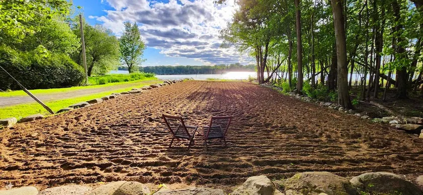 Riverfront Sanctuary | Sunset View & Forest Escape - Image 1