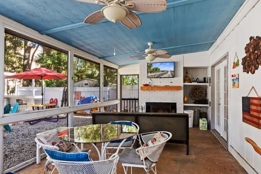 Private Beach Access-Pet Friendly-Hot Tub!!! - Image 1