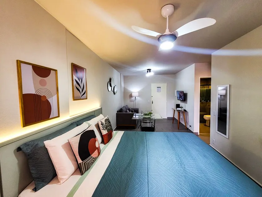 Cozy Studio in the Center - Image 1