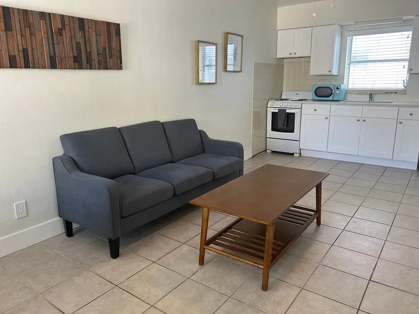 Surf n Sand 1 Bedroom Apartment by the Water 19 - Image 1