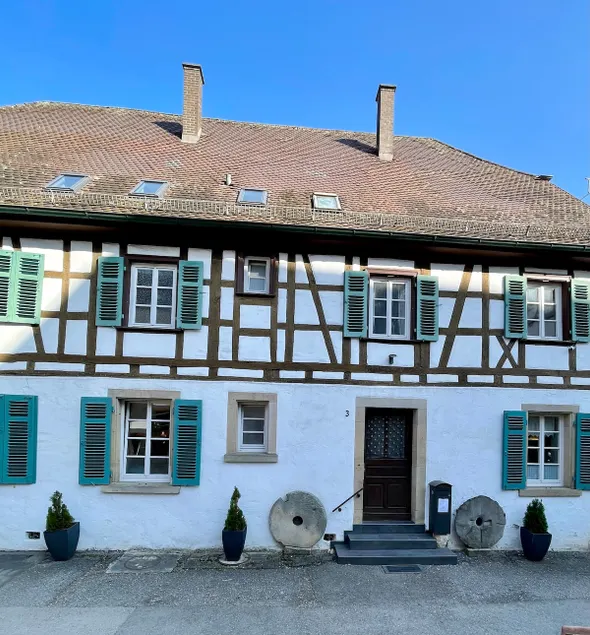 Bright, large, historic! The old Neckarburg mill - Image 1