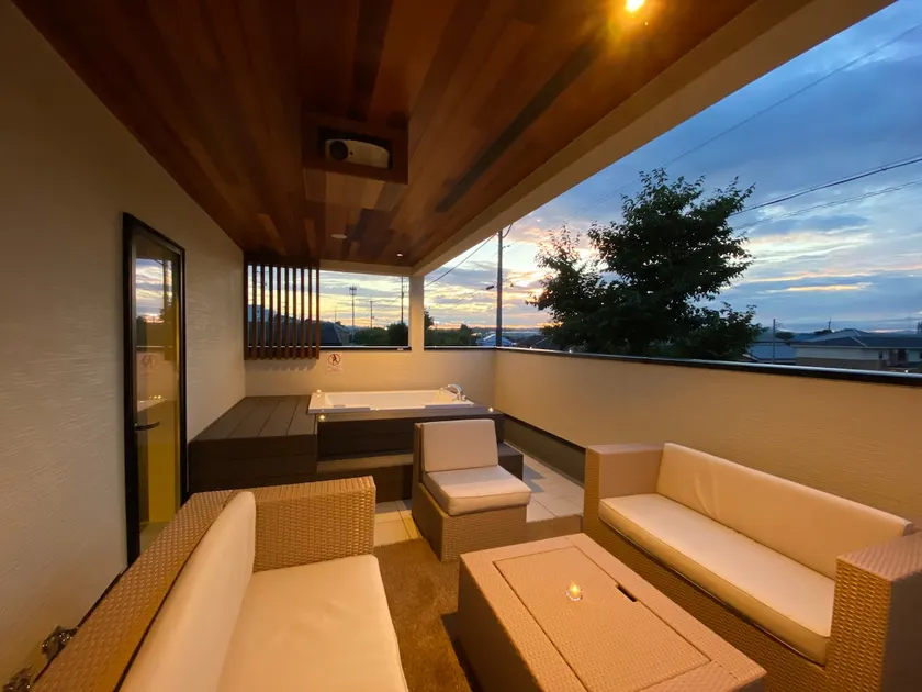 Entire house (capacity 10 people) | With open balcony and jacuzzi | Spacious LDK for a higher level of daily life - Image 1