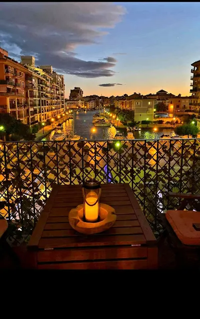 Premium Oceanside Apartment, Pool, Parking - Image 1