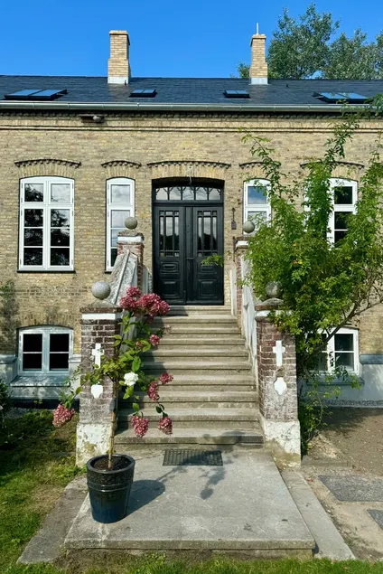 Entire Historic Captain's House - 6 Bedrooms - Image 1