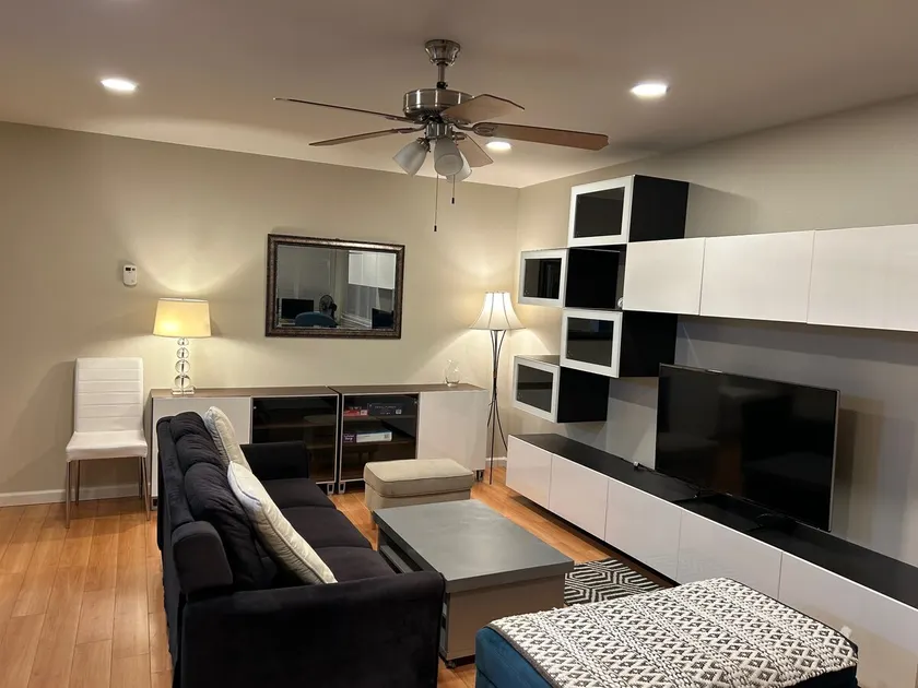 Pet Friendly 2BR near El Camino Hospital - Image 1