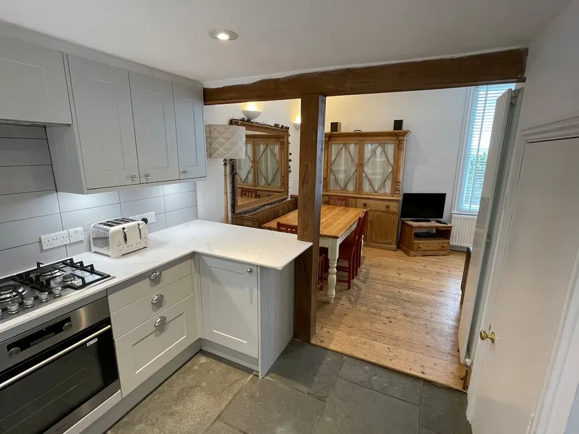 Cosy Cottage in Dorset 2 min walk to Beach & Cafes - Image 1