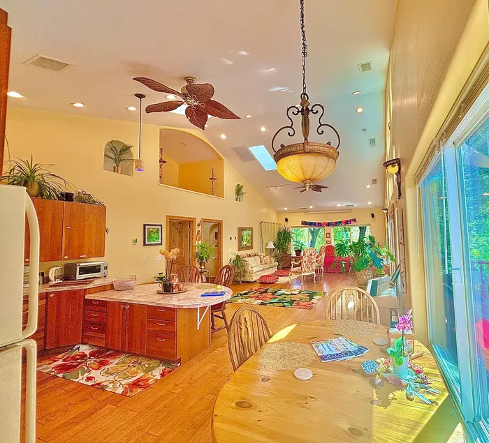 Spectacular Suite in the Gorgeous Granite Dells - Image 1