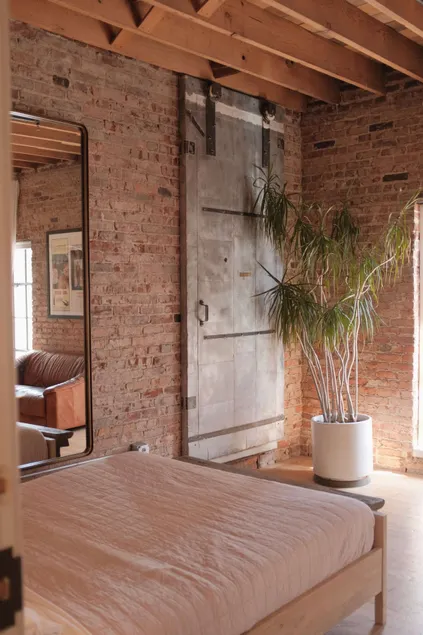 Studio 8 @ Hotel No Vacancy® - Image 1