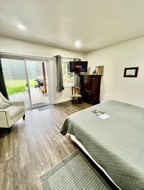 Entire Guest Suite on Orcas Island Golf Course - Image 1