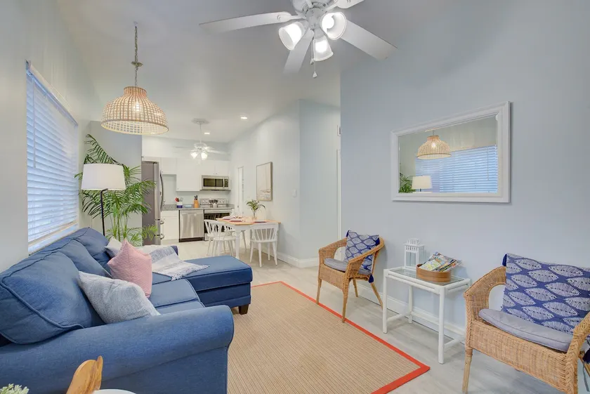 Beachy Modern Downtown Getaway I - Image 1