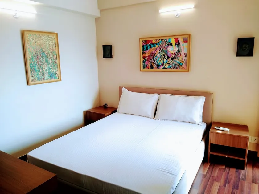 Entire Studio Noida Expressway | Balcony | Metro - Image 1